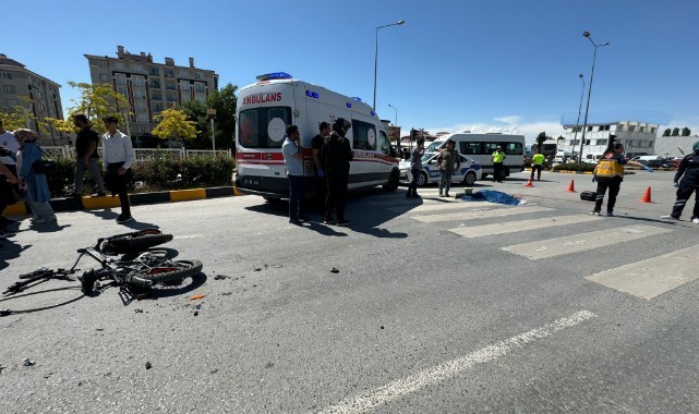 Beton mikserinin çarptığı bisikletli hayatını kaybetti