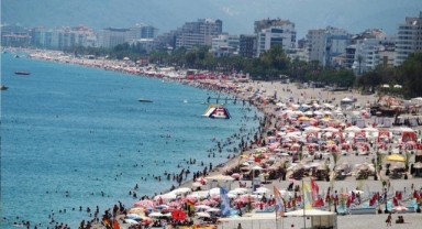 Bu yıl 18 milyon turistin tercihi Türkiye oldu
