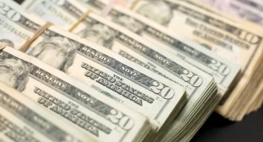 Cari denge Nisan'da dolarlık açık verdi