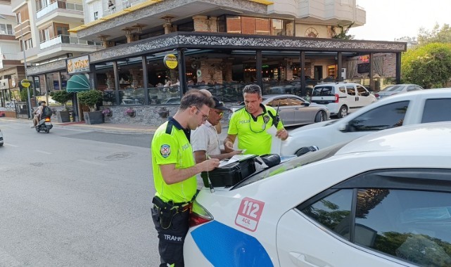 Göz göre göre gelen kazada genç kız yaralandı