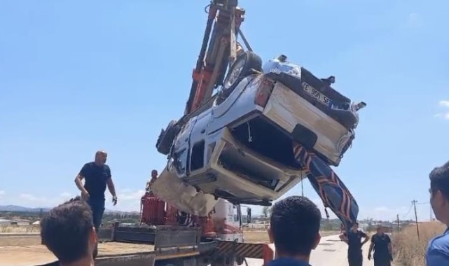 Hafif ticari araç takla attı, 3 kişi yaralandı