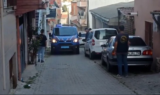 İki grup arasındaki kavga kanlı bitti: 4 kişi yaralandı