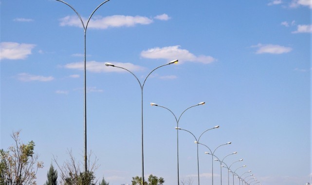 Urfa merkezde gündüzde sokak lambaları açık olacak!