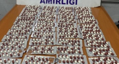 Malatya’da şahısların üzerinde 591 sentetik hap yakalandı