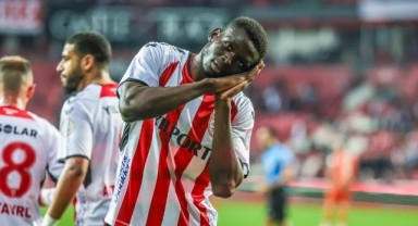 Samsunspor’da 8 futbolcunun sözleşmesi sona erdi