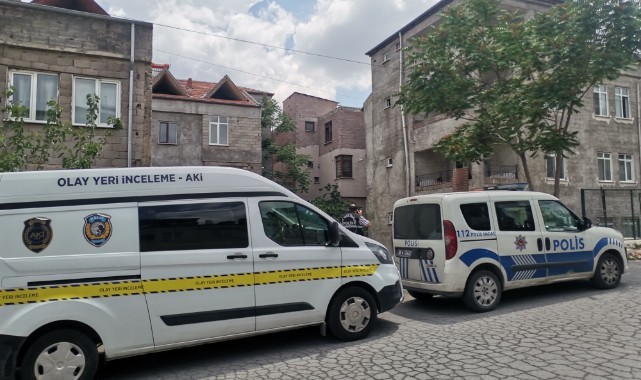 Süt dolu kovaya düşen bebek boğuldu