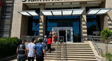 Yapay zeka düzeneğiyle sınava girmeye çalışırken yakalandı