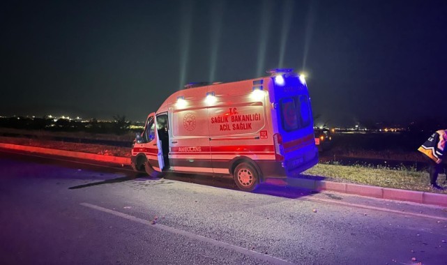 Yaralı almaya giden ambulans kaza yaptı: 4 yaralı