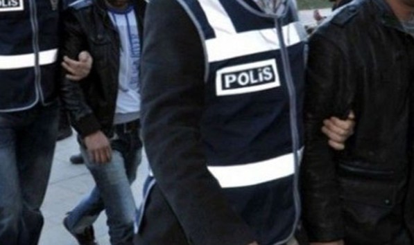 4 ilde eş zamanlı FETÖ operasyonu: 13 kişi tutuklandı