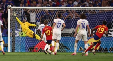 EURO 2024'te ilk finalist İspanya