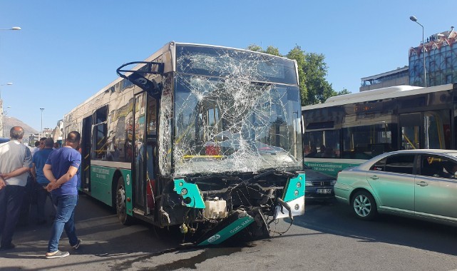 Freni patlayan halk otobüsü dehşet saçtı: 4 yaralı