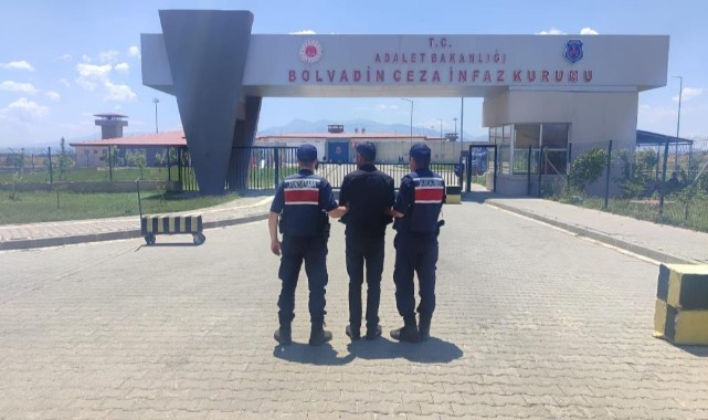 Hapis cezasıyla aranan şahsı jandarma yakaladı