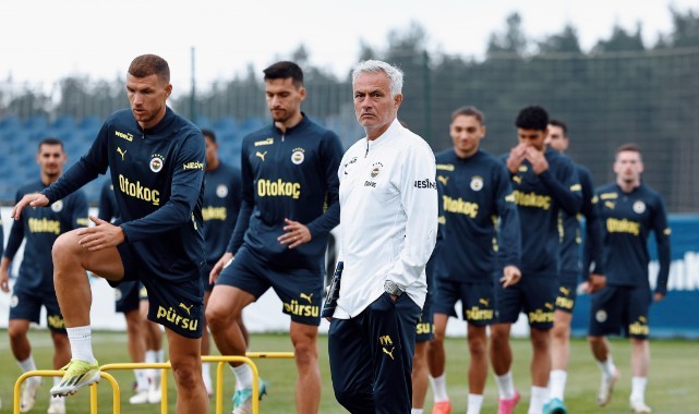 Jose Mourinho, sistemini Fenerbahçe'ye işliyor