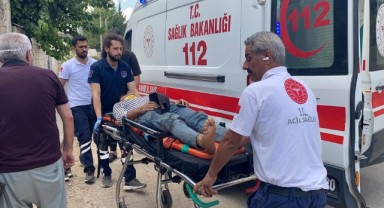 Kaza yapan ehliyetsiz sürücü yaralandı