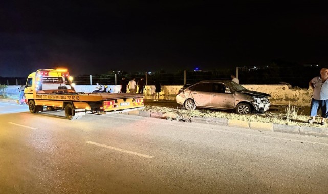 Kontrolden çıkan araç takla attı: 1'i ağır 2 yaralı