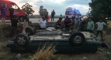 Kontrolden çıkan otomobil şarampole devrildi: 3 yaralı