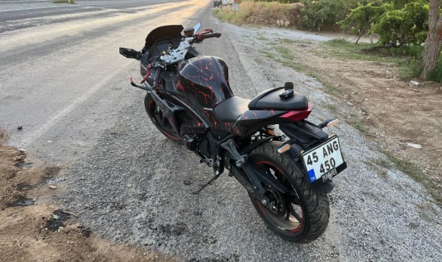 Motosiklet şarampole devrildi: 2 yaralı
