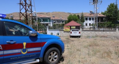 Otomobil bahçe duvarına çarptı: 5 yaralı