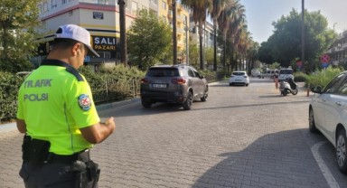 Otomobil ile çarpışan motosiklet sürücüsü yaralandı