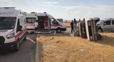 Otomobil ile hafif ticari araç çarpıştı: 4 yaralı