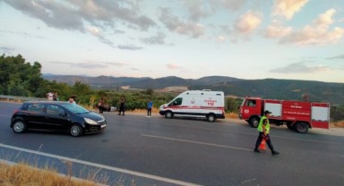 Otomobil tarlaya uçtu: 2 yaralı