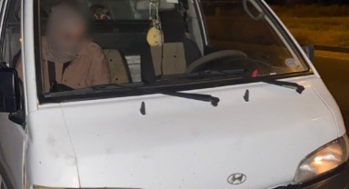 Polis ekipleri 24 kaçak göçmen yakalandı