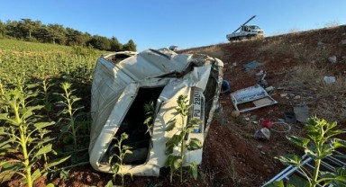 Şarampole uçan araç içinde bulunan 3 kişi yaralandı