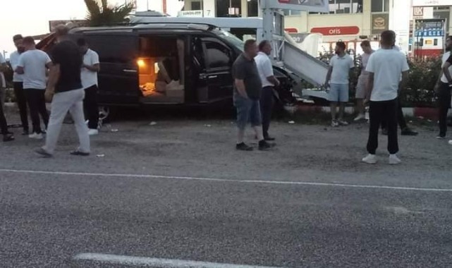 Sinop'ta iki otomobil çarpıştı: 1 ölü, 7 yaralı