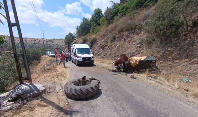 Traktör 30 metrelik şarampole uçtu: 1 ölü