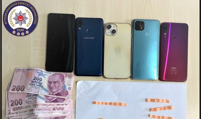 Uyuşturucu ile yakalanan şahıslardan biri tutuklandı