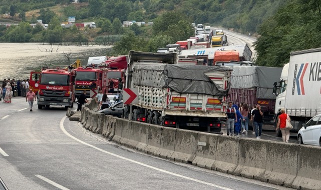 Zincirleme kaza: Ortalık savaş alanına döndü