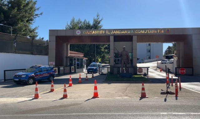 Çok sayıda suç kaydı olan şahısı jandarma yakaladı
