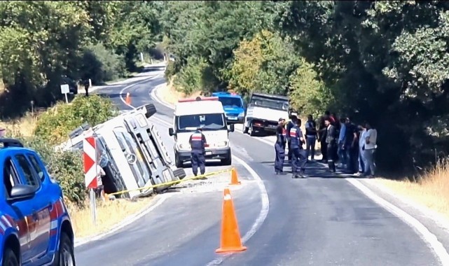 Devrilen hafriyat kamyonunun sürücüsü hayatını kaybetti