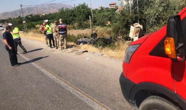 Elazığ’da otomobil takla attı: 5 yaralı