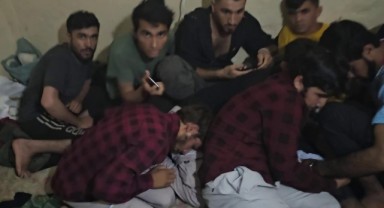 Erzurum 16 kaçak göçmen yakalandı