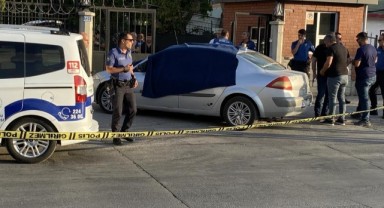 Eşini otomobilde "kıskançlık" tartışmasında öldürdü