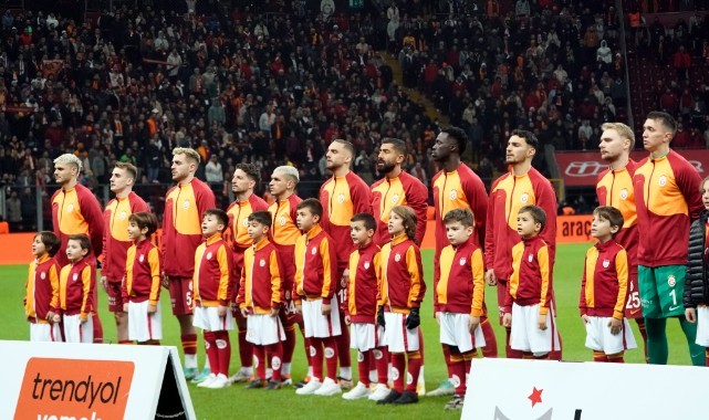 Galatasaray'da hedef sezona kupa ile başlamak