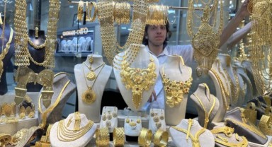 Gram altın rekor kırmaya devam ediyor