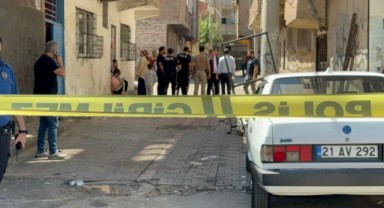 Husumetli aileler arasında pompalı tüfekli kavga: 1 yaralı