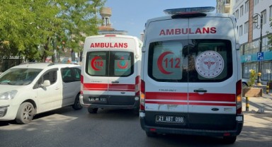 Husumetli iki grup arasında silahlı kavga: 2 yaralı