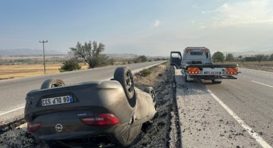 Karayolunda otomobil takla attı: 5 yaralı