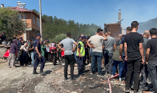  Kastamonu'da çıkan yangında 1 kişi hayatını kaybetti