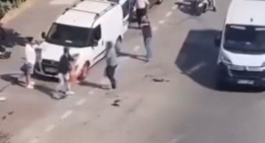 Kız kardeşini tehdit eden akrabasını bıçakladı