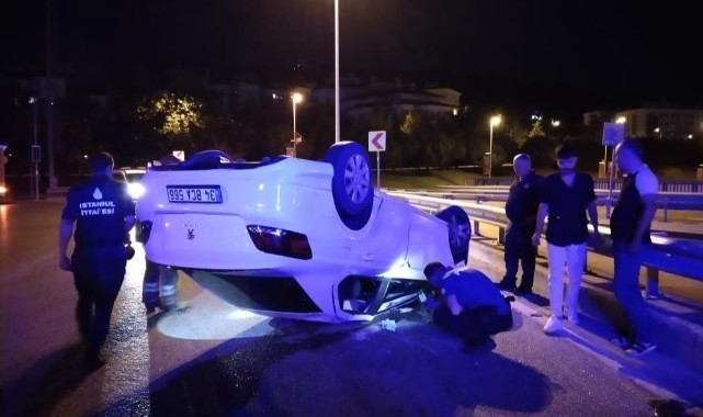 Kontrolden çıkan otomobil takla attı: 2 yaralı