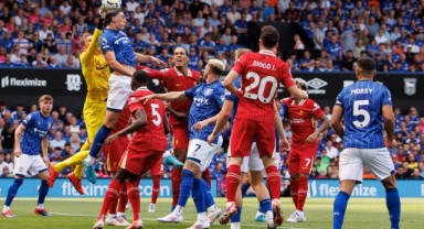 Liverpool, sezona 3 puanla başladı