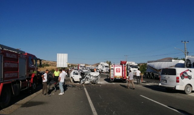 Malatya'da feci kaza: 2 ölü, 4 yaralı