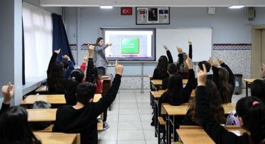 MEB'den öğretmenlerin yer değişikliğine ilişkin açıklama