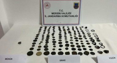 Mersin'de tarihi eser kaçakçılığı: 2 gözaltı