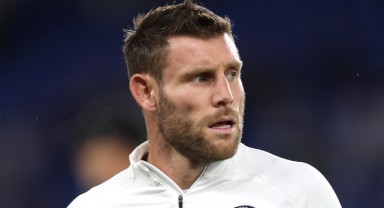 Milner'dan Premier Lig'de 23 sezonluk rekor