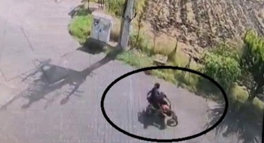 Motordan düşen karı ve koca ezilmekten kıl payı kurtuldu